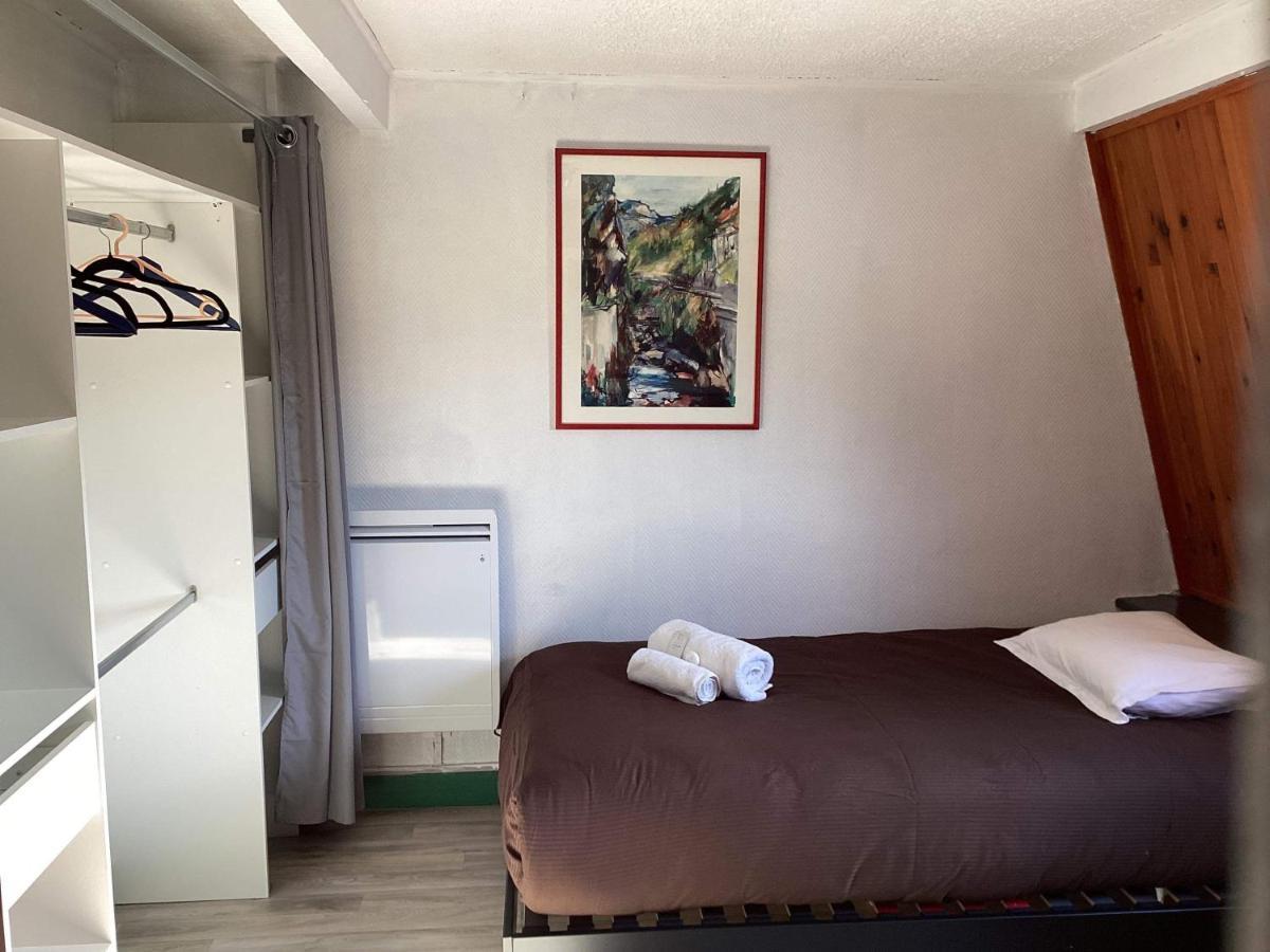 Auberge De La Voute Chooz Exterior photo